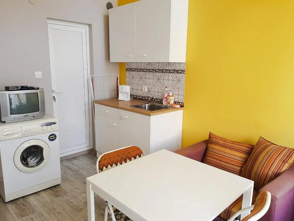 Beauty House Apartments & Rooms Burgas