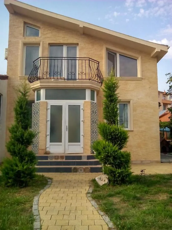Beauty House Apartments & Rooms Burgas 0*,